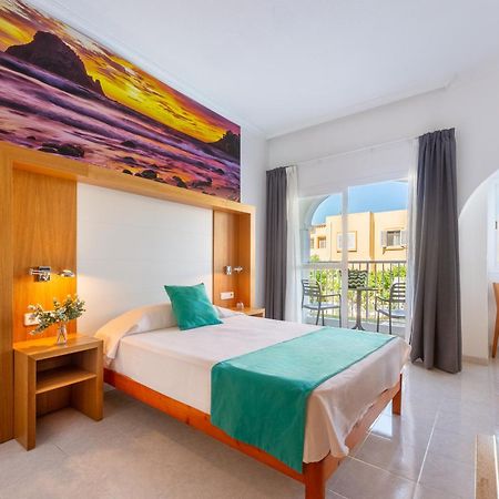 Hotel Apartamentos Vibra San Marino San Antonio  Buitenkant foto