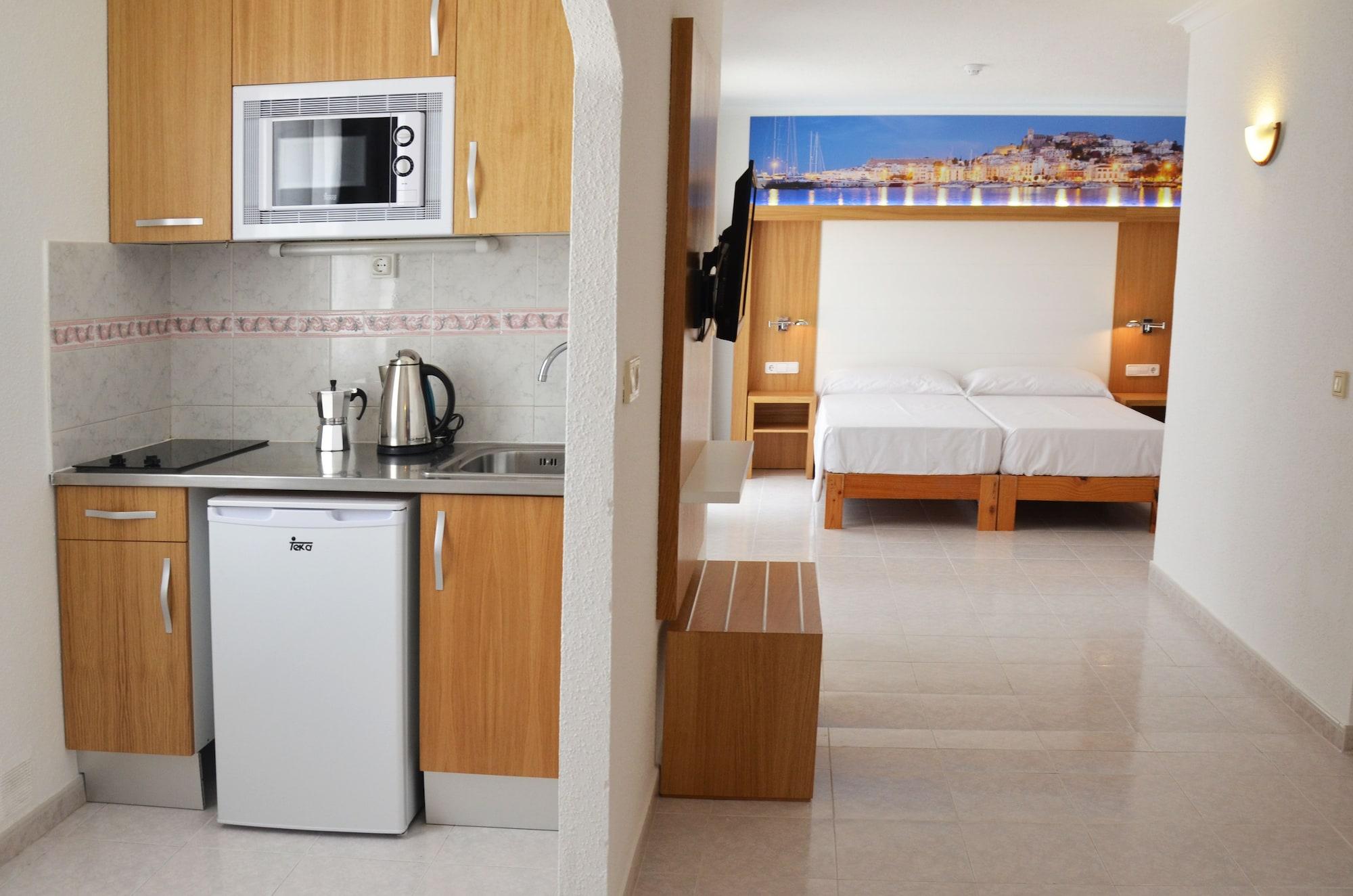 Hotel Apartamentos Vibra San Marino San Antonio  Buitenkant foto