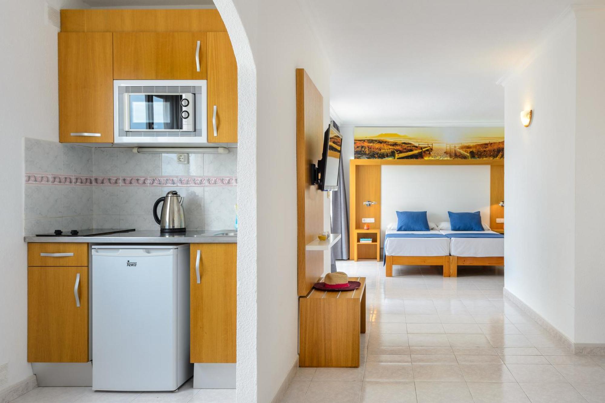 Hotel Apartamentos Vibra San Marino San Antonio  Buitenkant foto