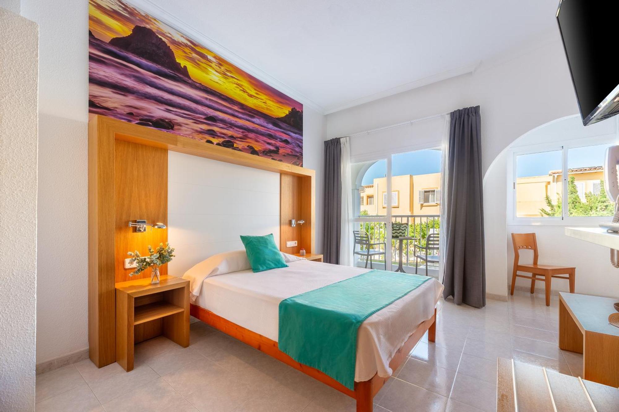 Hotel Apartamentos Vibra San Marino San Antonio  Buitenkant foto